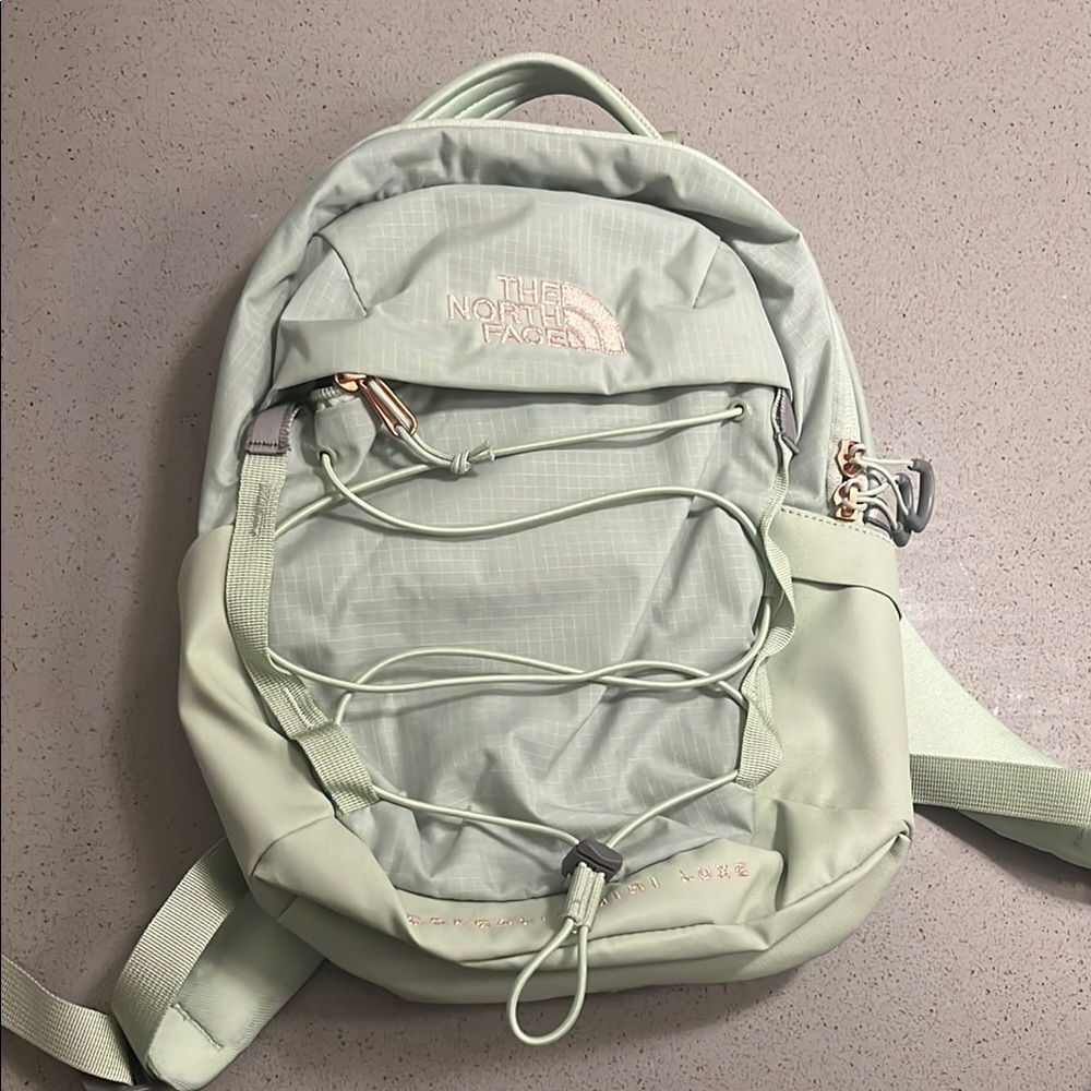 The North Face Green Backpack with Padded Straps